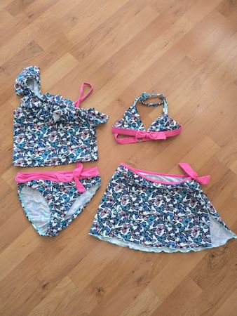 Sommerliches Mädchen-Bikini-Set mit Schmetterlingen Gr.140