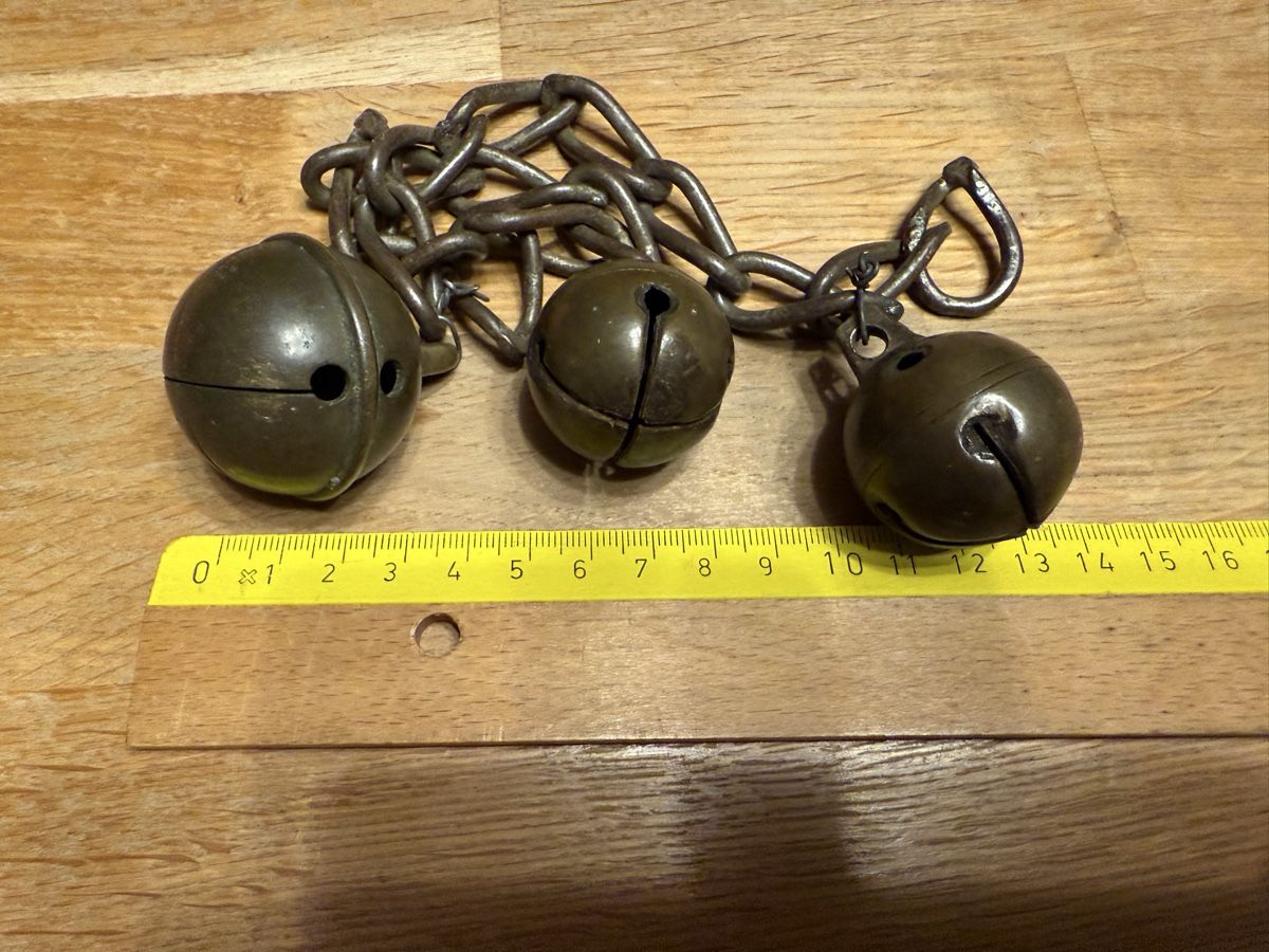 Messing Glöckchen Mit Chinesischen Schriftzeichen - 5 Größen Für Deko & Kostüme