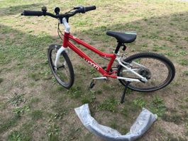 Kindervelo Woom 4 rot