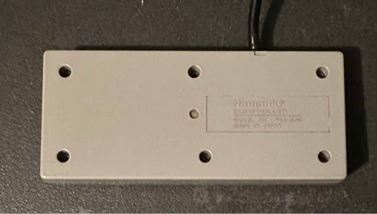 Nintendo Controller: Original Nintendo NES Controller – Gebraucht aus Kestenholz von Matti_11 1