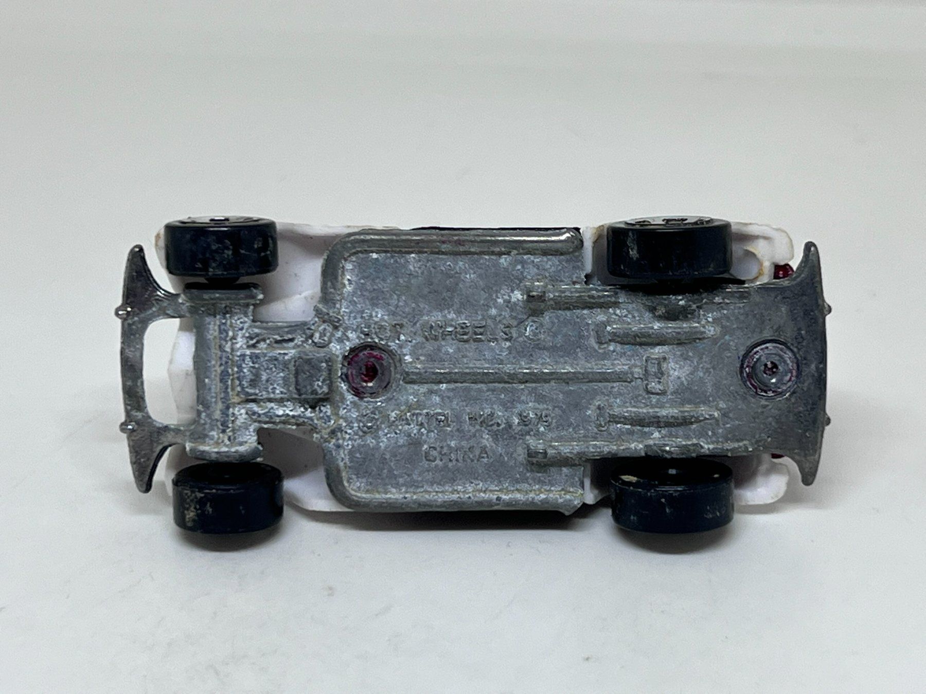 Hot Wheels Modellini d'auto: Hot Wheels 3-Window '34 Ford Coupe #204 – Usato da Wildegg venduto da LaaBoutique 3