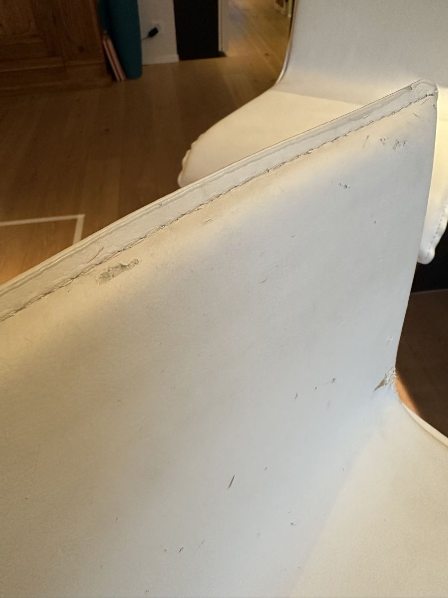 Hocker: 2 Barhocker weiss mit Metallfuss – Gebraucht aus Pfäffikon ZH von AnnSchi_1 6
