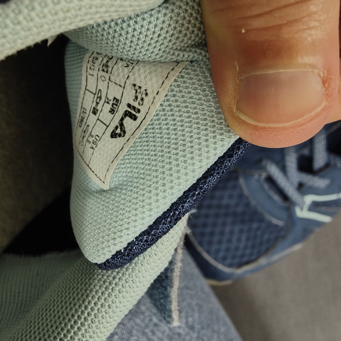 Fila Schuhe für Jungen: Fila Hallenturnschuhe Grösse 34 – Gebraucht aus Rapperswil SG von SabinaBischof 2