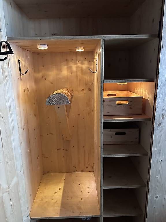 Schränke: Sattelschrank – Gebraucht aus Bauma von mic_gy2y 4