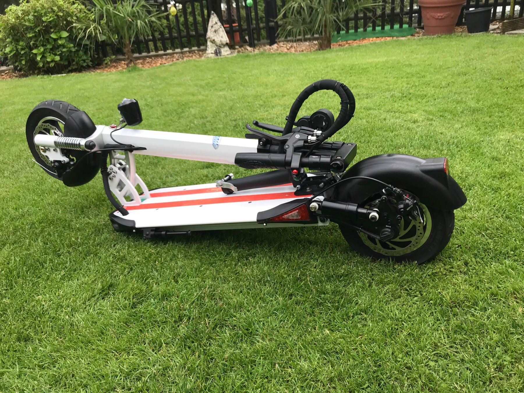 Scooter: E-Scooter defekt – Difettoso da Buchrain venduto da Mamue 4