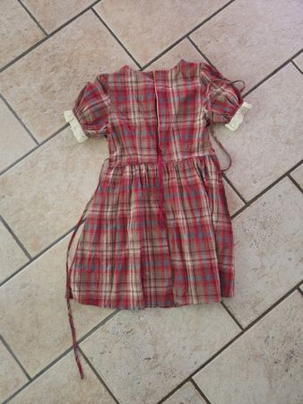 Süsses Mädchenkleid, rot kariert, Grösse S In London gekauft