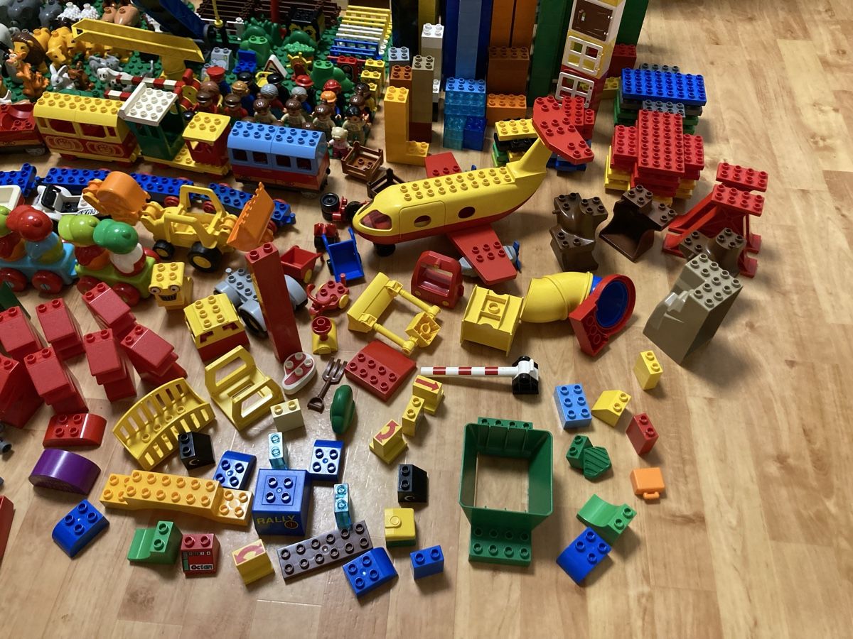 Lego Giocattoli: Über 1000-teilig Lego Duplo mit Eisenbahn – Usato da Ruswil venduto da Ebwidi 7