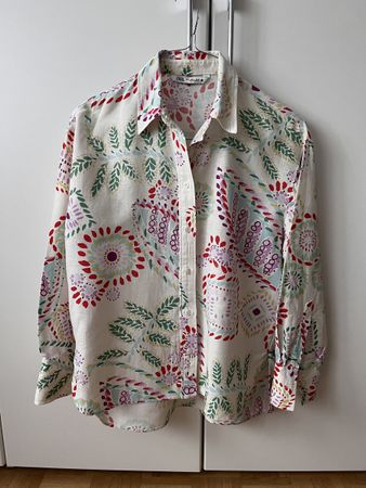 ZARA Hemd Print Weiss Lila Gr. S 