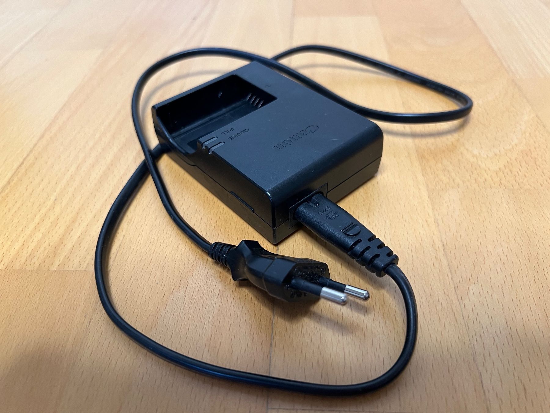 Canon Altri Accessori: Canon LC-E17E Batterie Ladegerät + LP-E17 Batterie – Usato da Dornach venduto da lis_9q66 1