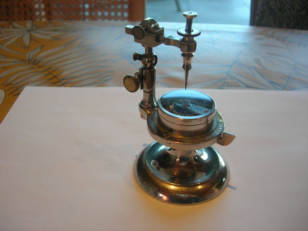 Lot De Spiraux (spirales) Horlogerie Neufs De Stock Besançon - Pièces Détachées Pour Réparation, Occasion