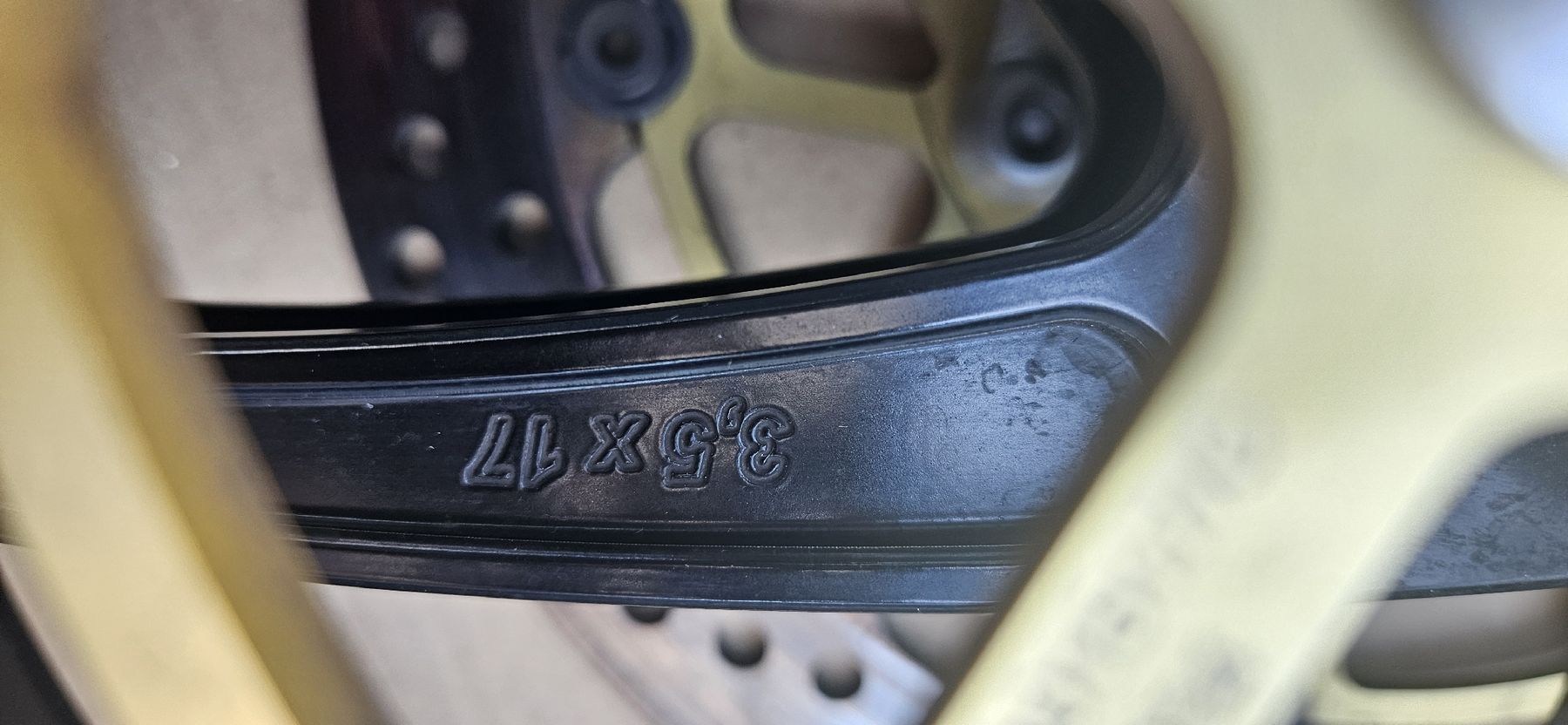 Suzuki Tutti i ricambio per moto: PVM Schmiederäder GSX-R1000 – Usato da Hirzel venduto da kristijan_gsxr 6