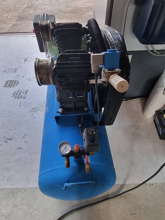 Compressori: Compressore da 180 l. – Usato da Personico venduto da OvidioC 3
