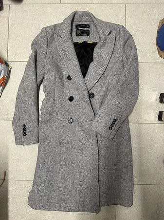 Zara Mantel