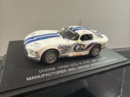 Dodge Viper GTS-R - 1/43 - Universal Hobbies