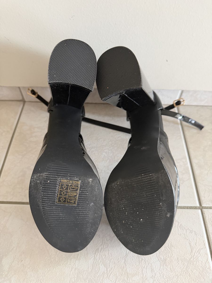 Scarpe da uomo: Escarpins plateformes vernis noirs, T41 – Usato da Lausanne venduto da bru_s6dg 3