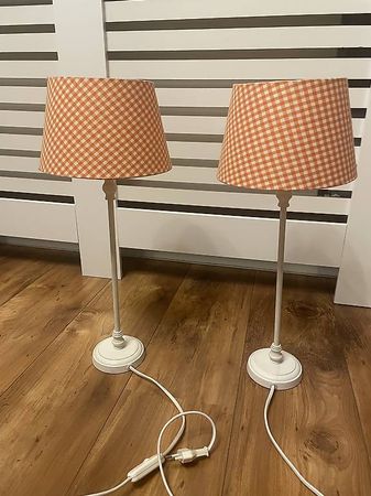Nachttischlampe