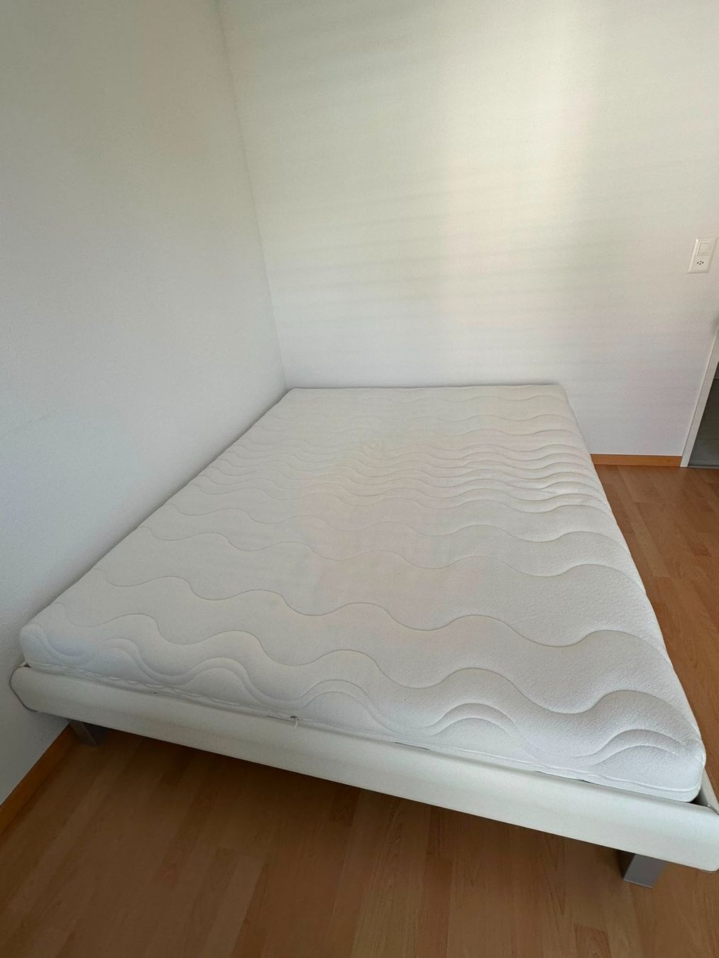 Betten: Bett 160x200 cm – Gebraucht aus Oftringen von hamo52 1