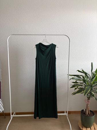Dunkelgrünes langes Kleid von COS