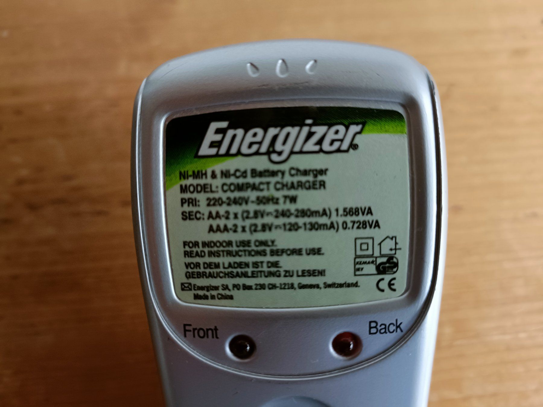 Energizer Caricatori & Batterie: Batterie Ladegerät Energizer – Usato da Embrach venduto da Illingen13 1