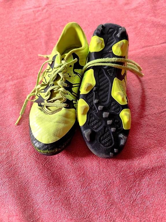 Schuhe für Jungen: Kinder Fussballschuhe Gr. 36 – Gebraucht aus Thusis von phil_gr 1