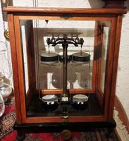 antike Apothekerwaage, Marke Sartorius absolute Genauigkeit