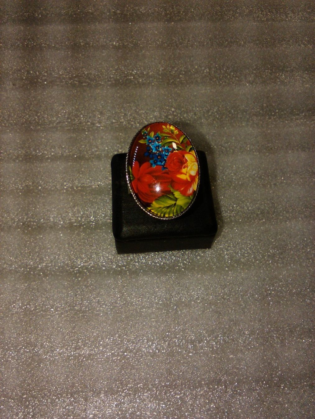 Bagues: RING EDELSTHAL,,MIT BLUMEN,,,GLANZIG – Neuf (Voir description) à Basel par bijoutrie_4 1