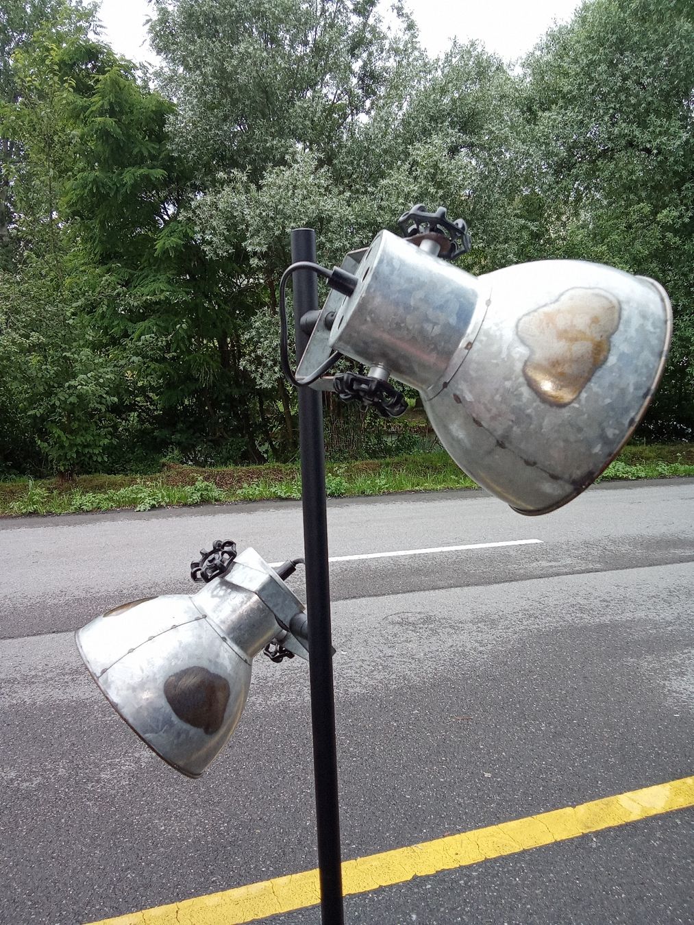 Lampade: Stehlampe Metall Industrie Design – Usato da Erstfeld venduto da Tomalov 1