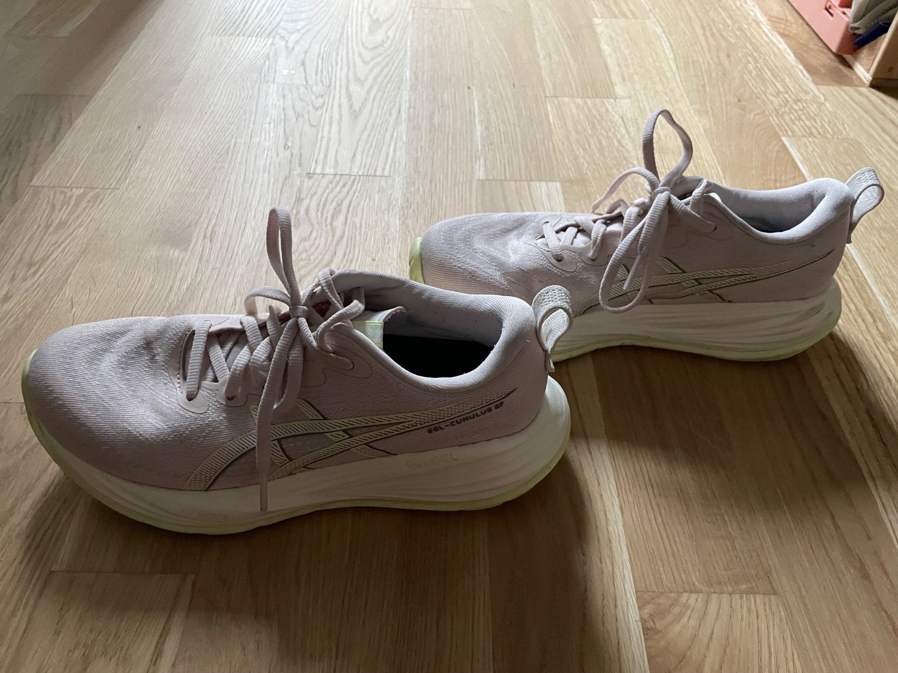Asics Damenschuhe: ASICS Gel Cumulus 27 – Gebraucht aus Kriens von lsxnsky 2