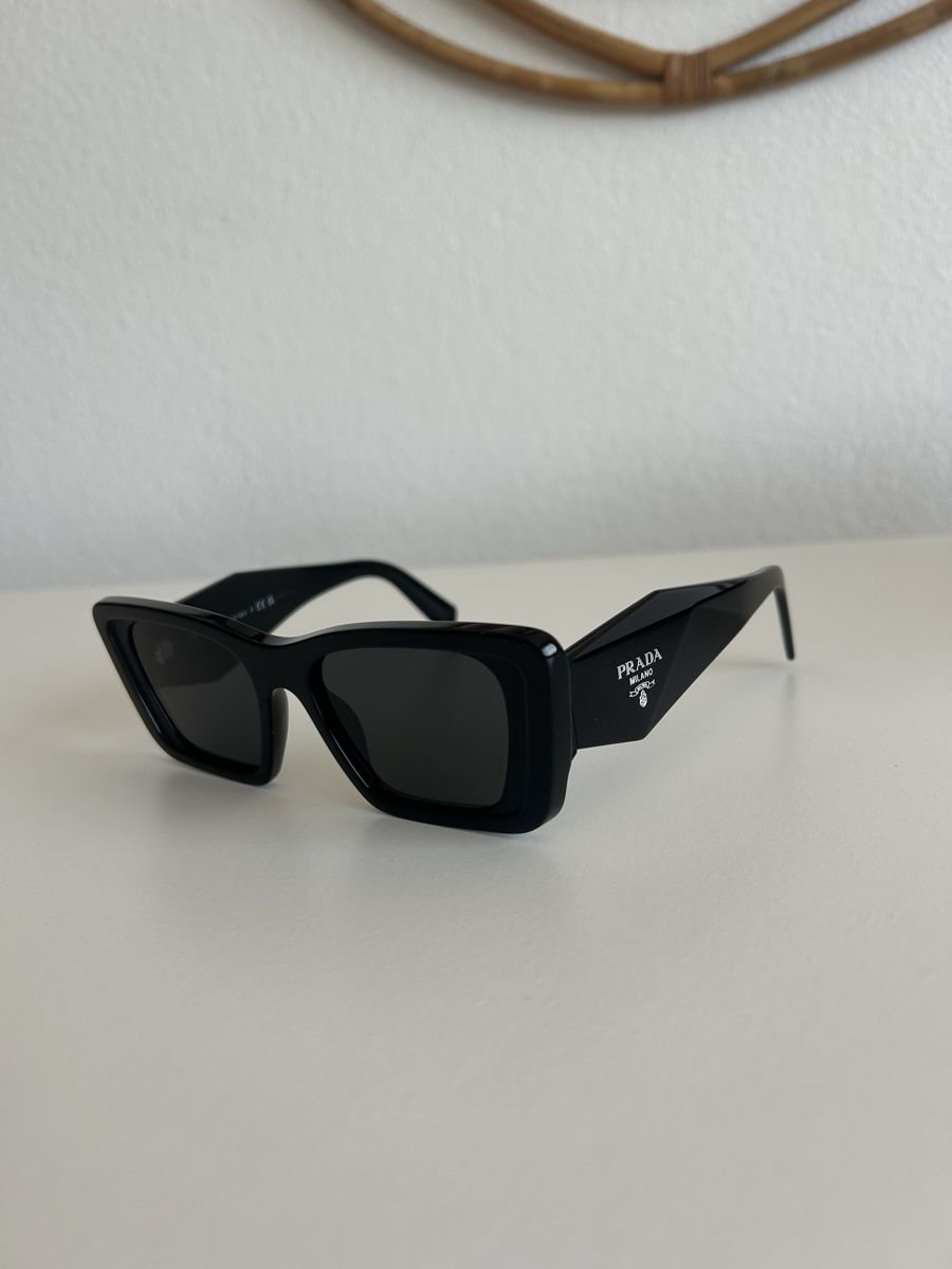 Prada Lunettes & Verres: Lunettes de soleil Prada – Neuf (Voir description) à Neuchâtel par loe_7tqt 2