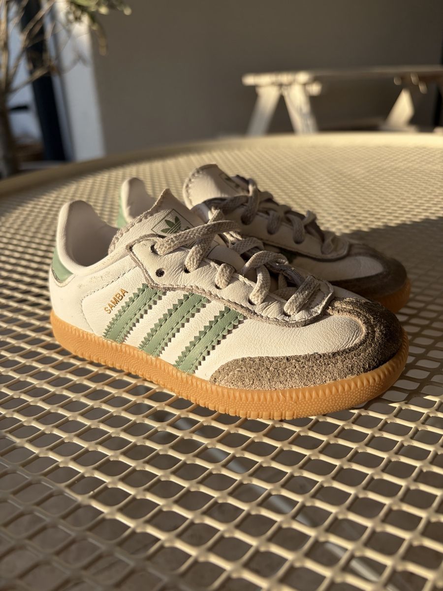 Scarpe per ragazzi: Adidas Samba 23 – Usato da Müllheim Dorf venduto da mbr_5hcg