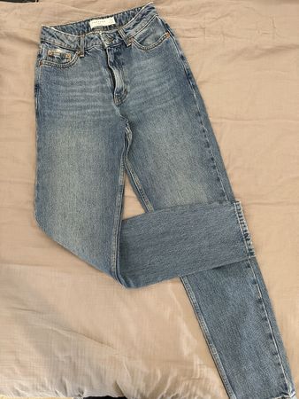 Topshop Mom Jeans, W25/L32, Light Wash, Great Condition