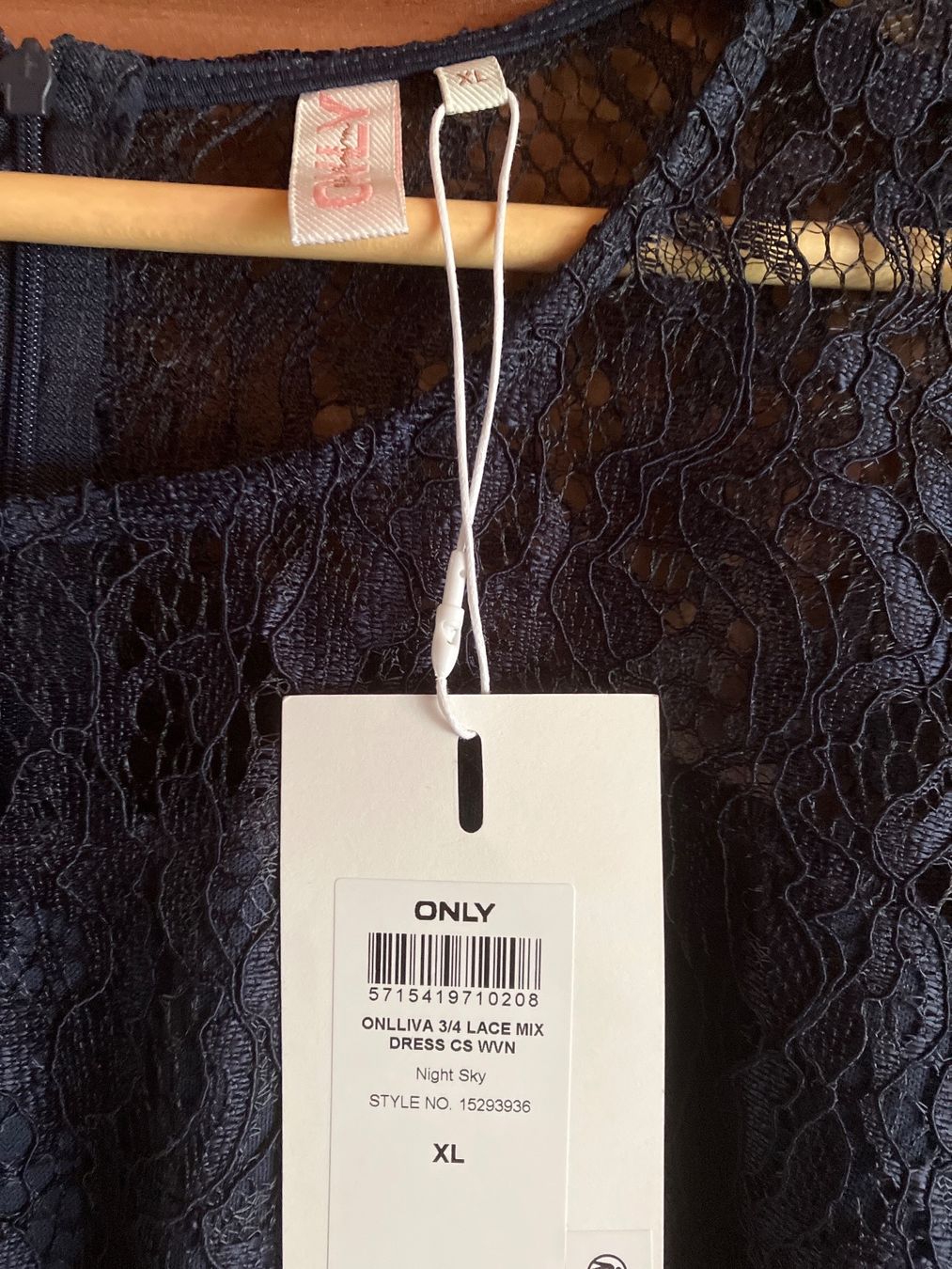 Only Vestiti: elegantes Kleid mit Spitzen, 42 – Nuovo e nell'imballaggio originale da Alt St. Johann venduto da philipp8179 5