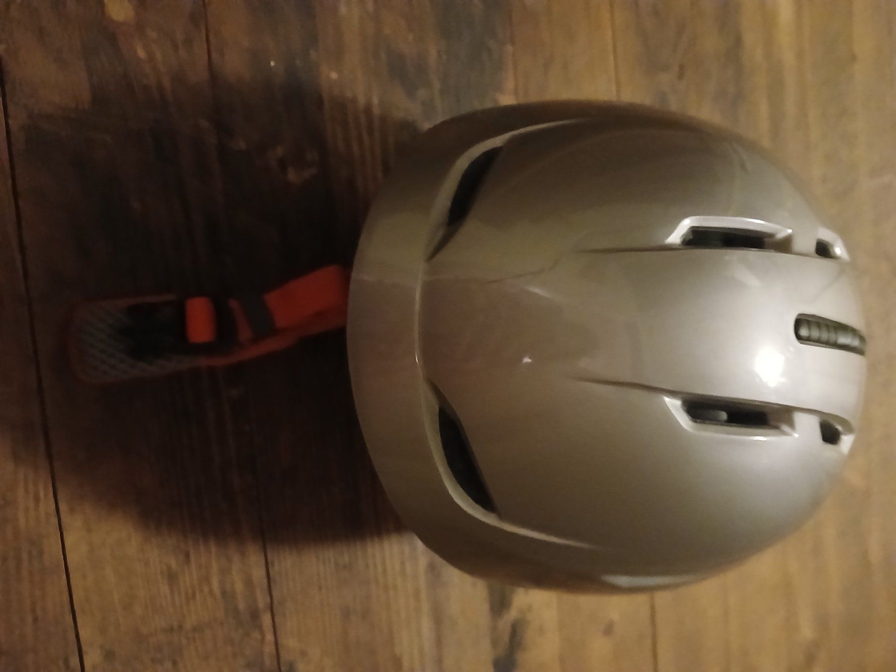 Caschi: Kinderskihelm xs unfallfrei – Usato da WATTWIL venduto da Simplexa 1