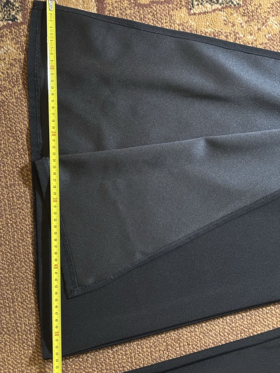 Pantalons: Trouser – Neuf (Voir description) à Confignon par Second_Hand_Ch 2