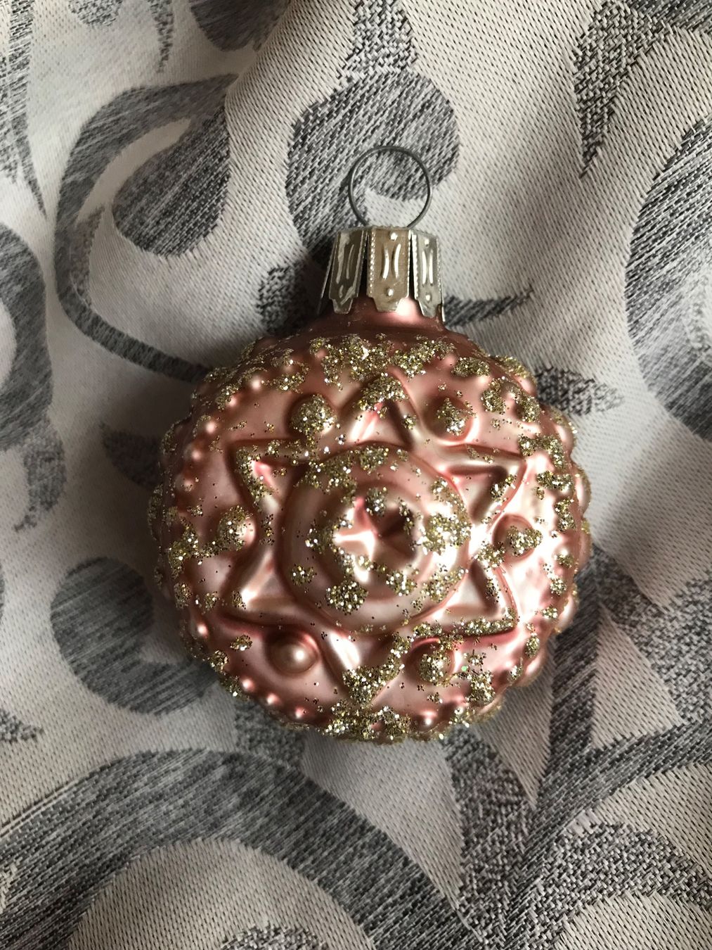 Toutes les décorations: Rosa Ornament Christbaumkugel Christbaumschmuck – Neuf avec emballage d'origine à Alpnach Dorf par marvo