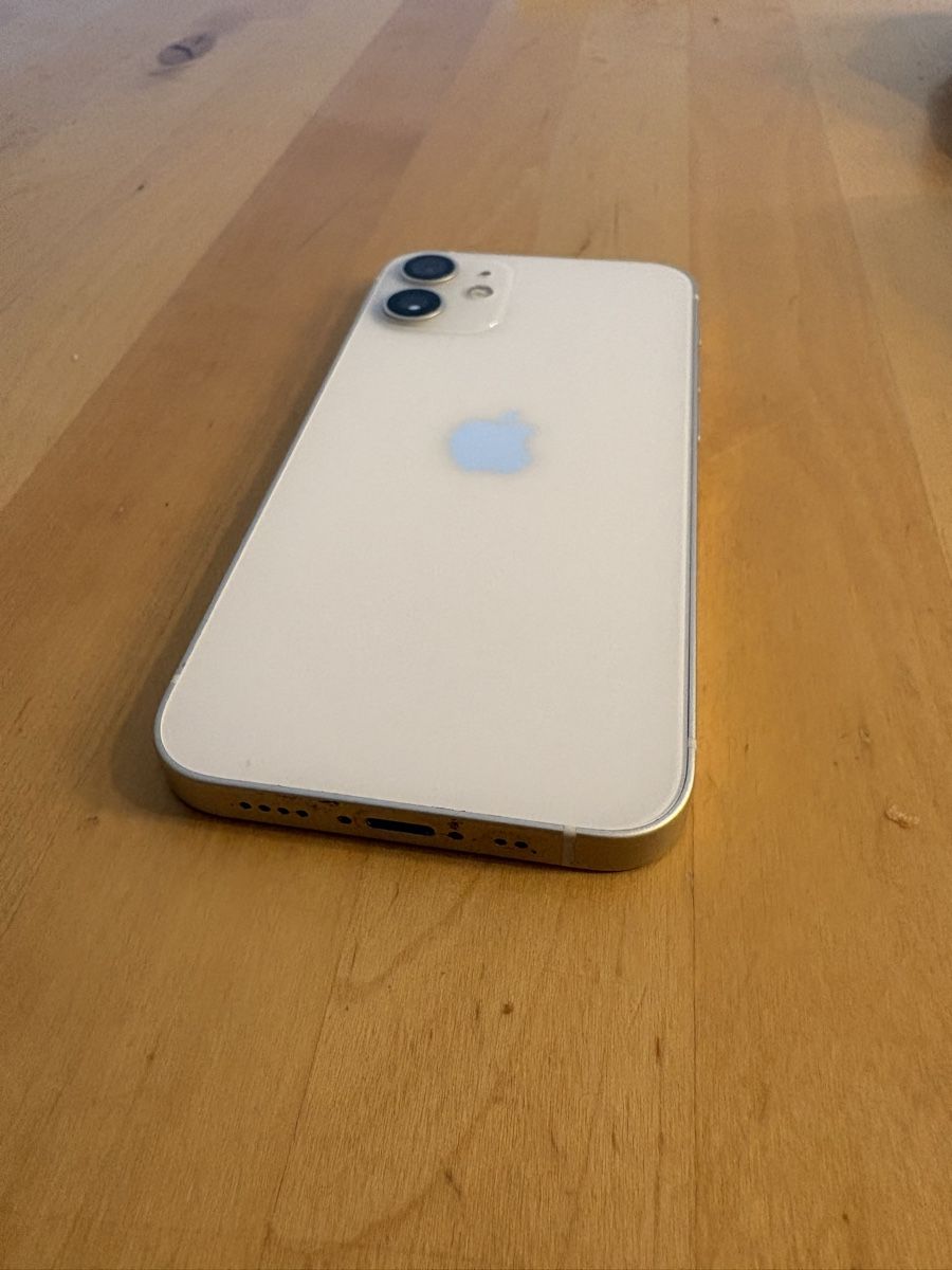 Apple Portables: iPhone 12 mini 64 GB – D'occasion à Rieden SG par mani1982 2