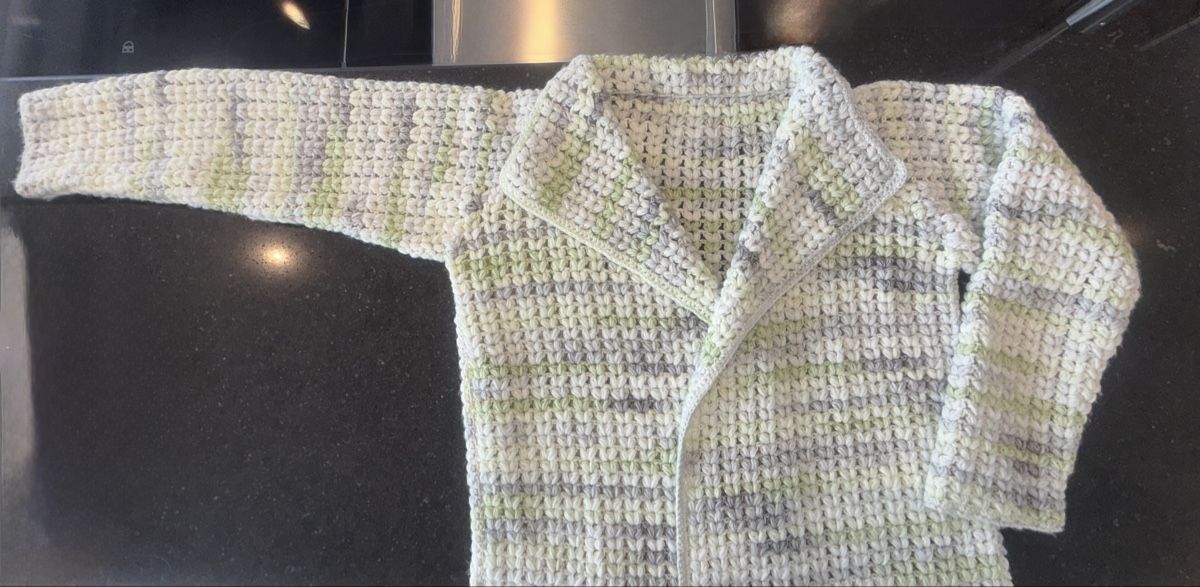 Giacche: Warme gehäkelte Strickjacke – Nuovo (secondo la descrizione) da Adligenswil venduto da Esthee 2