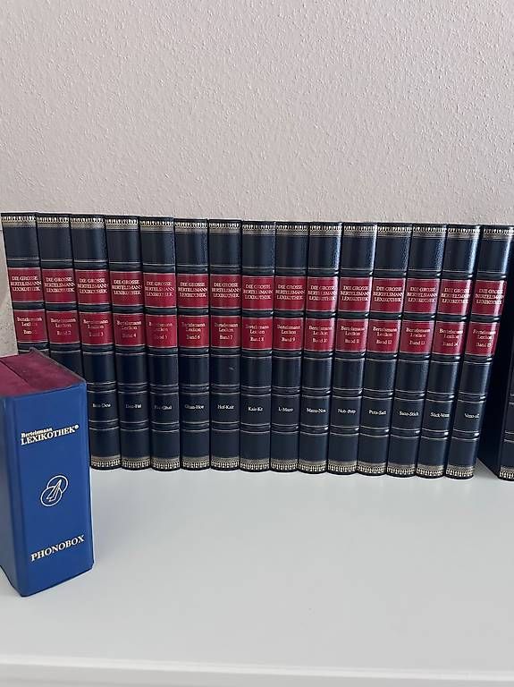 Bücher: Bertelsmann Lexikothek - Komplettsammlung mitPhonobox  – Gebraucht aus Untereggen von donttradeonme 1
