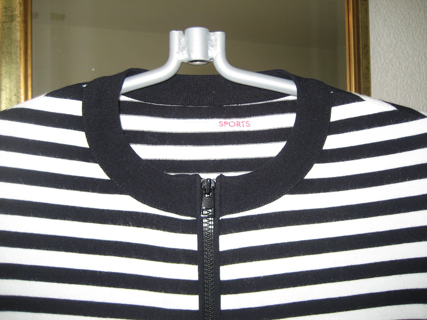 Twinset Pullover & Sweatshirts: Marccain / Twin-Set / 2-teilig – Gebraucht aus Solothurn von  7