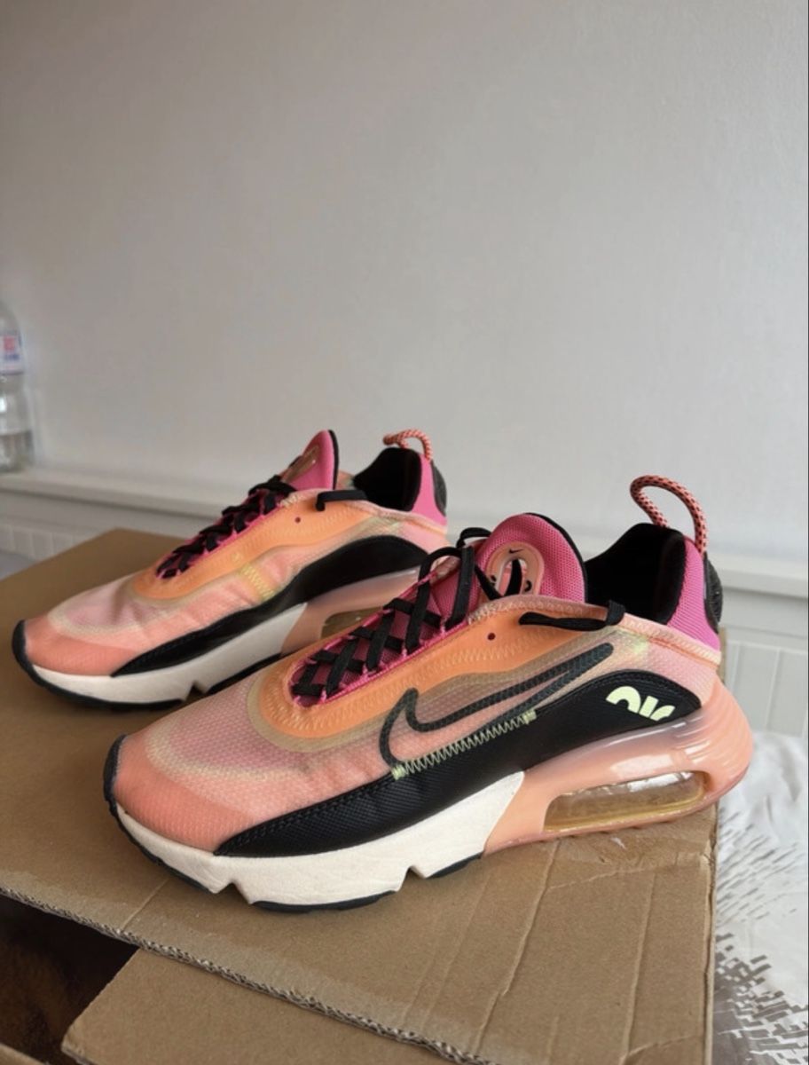 Nike Herrenschuhe: Nike 2090 – Gebraucht aus Grand-Lancy von My-Linh