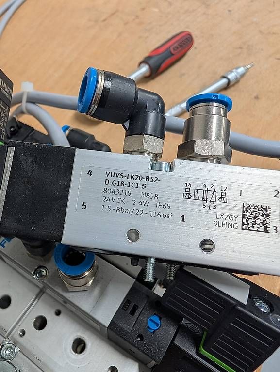 Metall- & Schlosserei Sonstiges: Ventilblock Festo – Gebraucht aus Rotkreuz von TFB_1 3