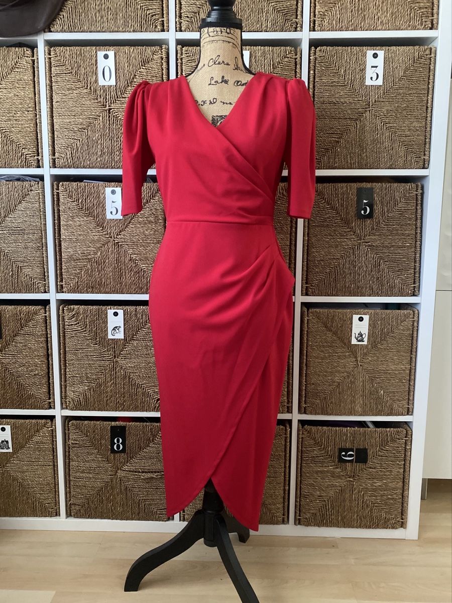 Vestiti: Stunning Wrap Midi Red Dress, new. – Nuovo e nell'imballaggio originale da Safenwil venduto da rgs_tg62