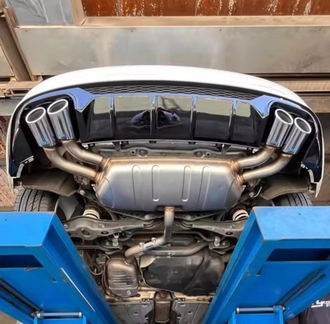 Audi Tutti pezzi di ricambio auto: Heckdiffusor Diffusor ABS Glanz für AUDI S3 + A3 8V S-Line – Nuovo (secondo la descrizione) da Inwil venduto da nik_8zd8 6