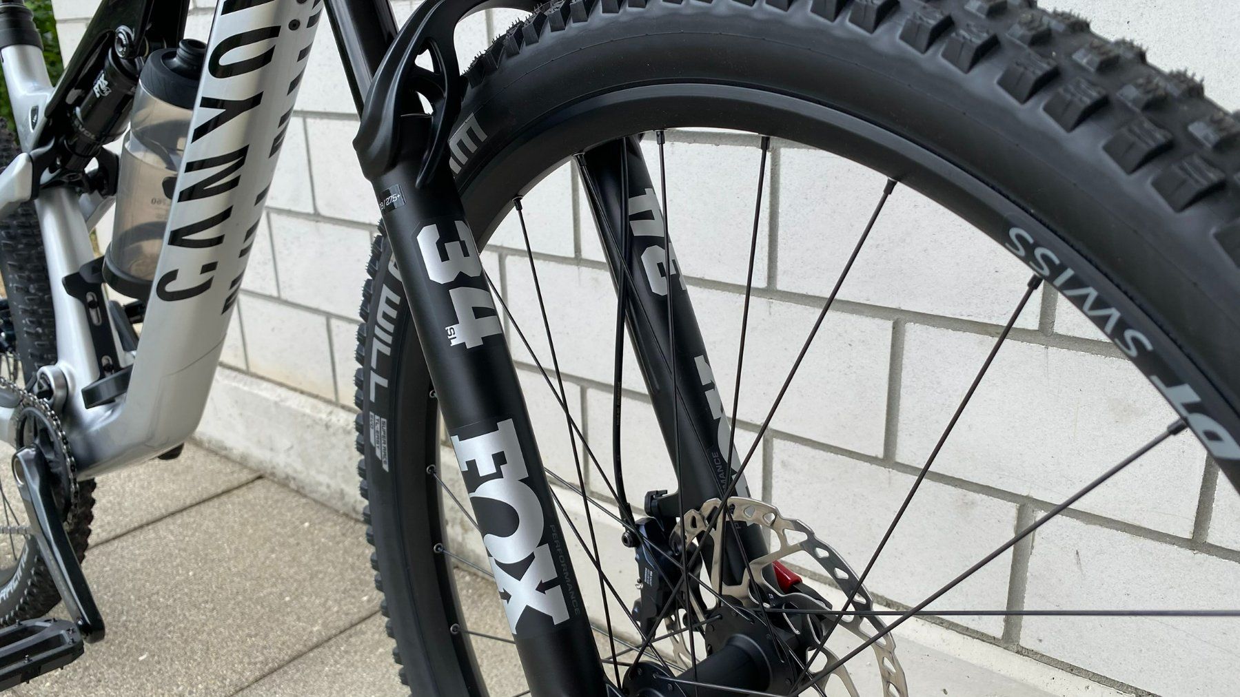 Canyon Biciclette: Canyon Lux Trail CF7 2026 neuf – Nuovo e nell'imballaggio originale da Delémont venduto da jaquflo 5