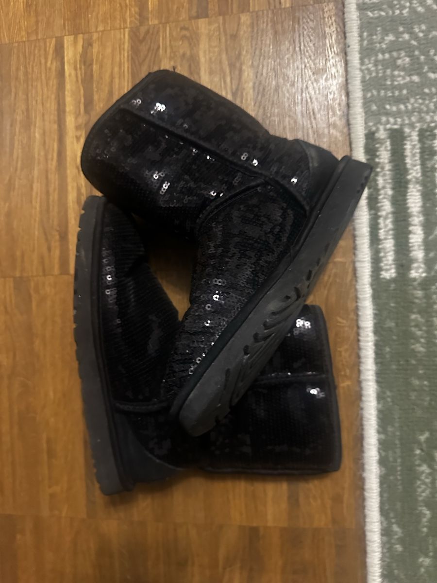 Damenschuhe: Ugg 37 – Gebraucht aus Zürich von Otatadene 1