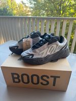 Yeezy 700 MNVN Metallic - New