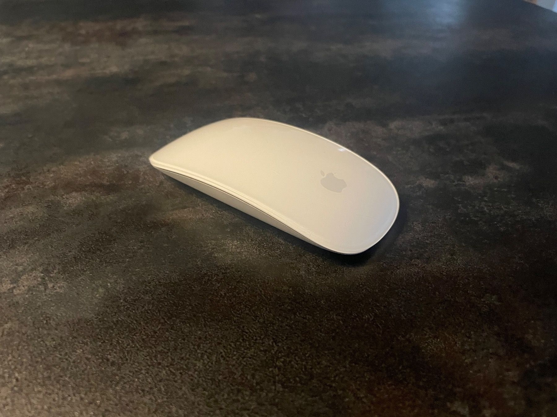 Apple Mouse: Souris Apple Magic Mouse A1296 – Usato da Vallamand venduto da Bricbracbroc82