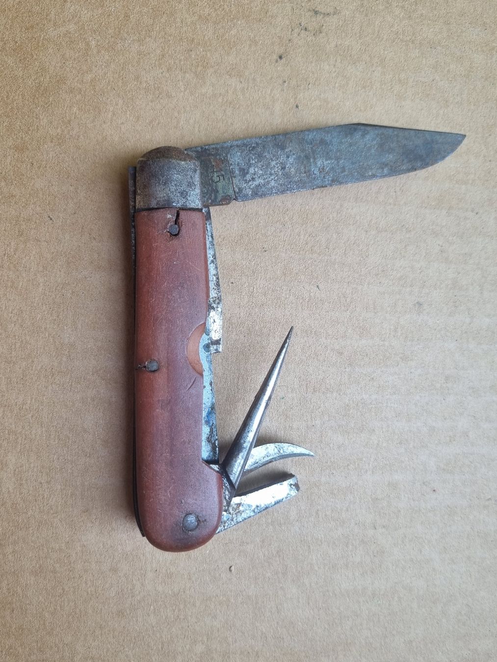 Taschenmesser: Elsener 45 – Gebraucht aus Schaffhausen von Leveron13 4