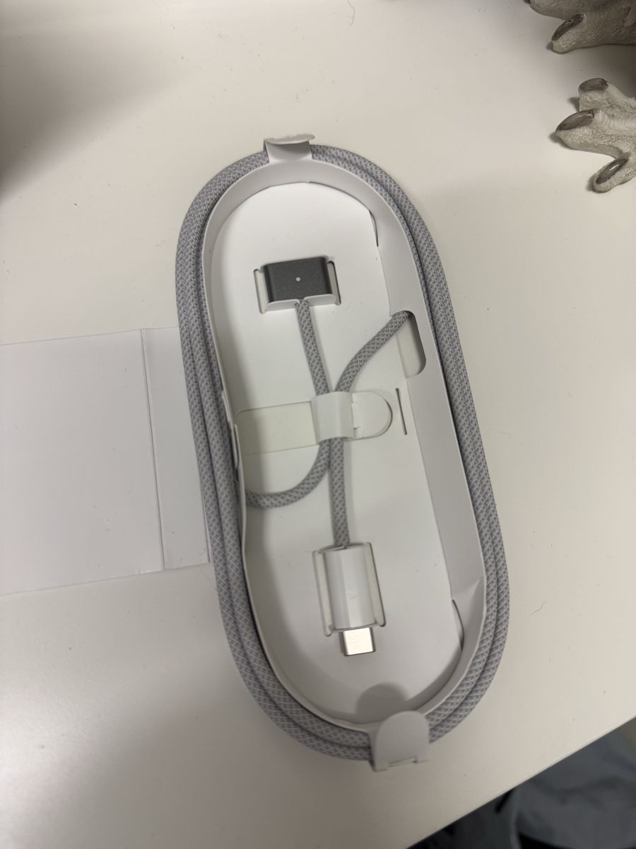 Apple Caricabatterie: MagSafe 3 Ladekabel – Nuovo (secondo la descrizione) da Wabern venduto da apple2024