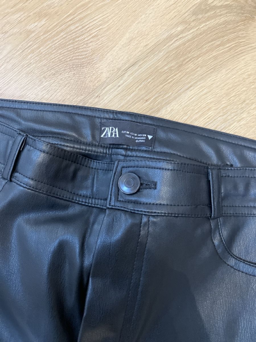 Zara Hosen: Kunstlederhose zara gr m – Gebraucht aus Weissbad von Praxedis_P51 1